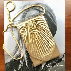 Designer ANN GREEN vintage 70s clutch metallic Gold lame Made In Hong Kong
